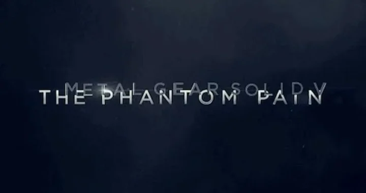 Un fondo negro con humo blanco donde se aprecian un texto que pone Metal Gear Solid The Phantom Pain, con motivo del anuncio de la demo de 30 minutos de Metal Gear Solid 5.