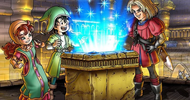 Tres de los protagonistas de Dragon Quest VII abriendo un cofre felices en una mazmorra.