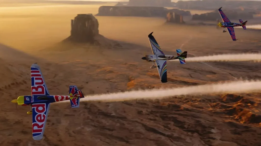 Una carrera de aviones en un atardecer en Microsoft Flight Simulator 2024.
