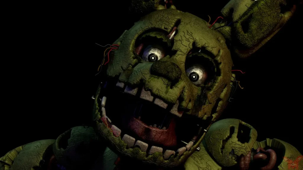 Primer plano de Springtrap, el animatrónico dañado de Five Nights at Freddy’s 3.