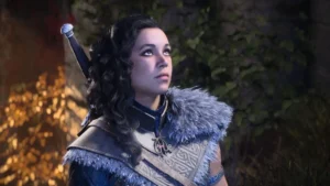 Primer plano de Ryn mirando al cielo con armadura vikinga y espada en Echoes of the End.